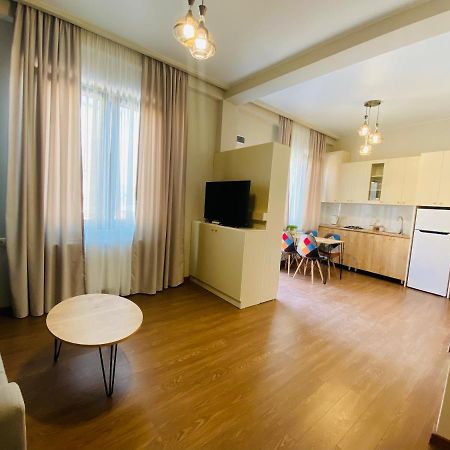 Luxury Apartment In Old Tbilisi With Terrace Eksteriør billede