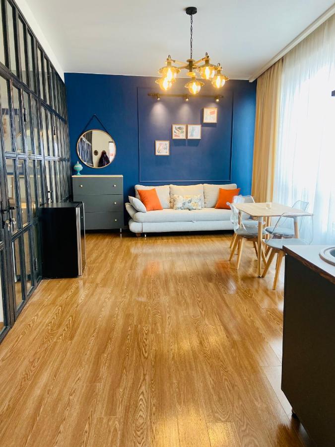 Luxury Apartment In Old Tbilisi With Terrace Eksteriør billede