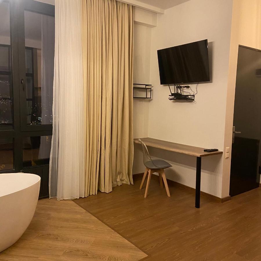 Luxury Apartment In Old Tbilisi With Terrace Eksteriør billede