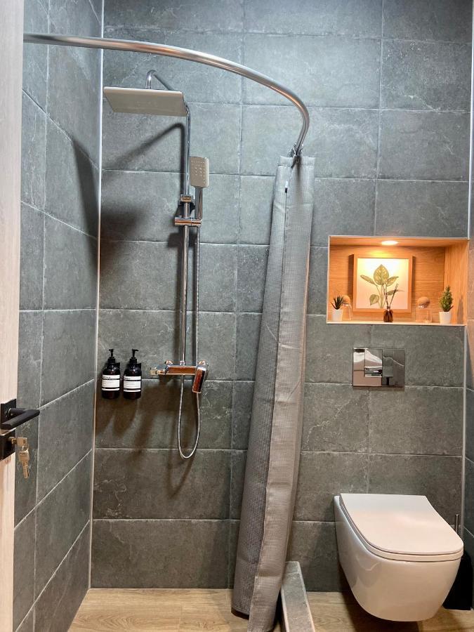 Luxury Apartment In Old Tbilisi With Terrace Eksteriør billede