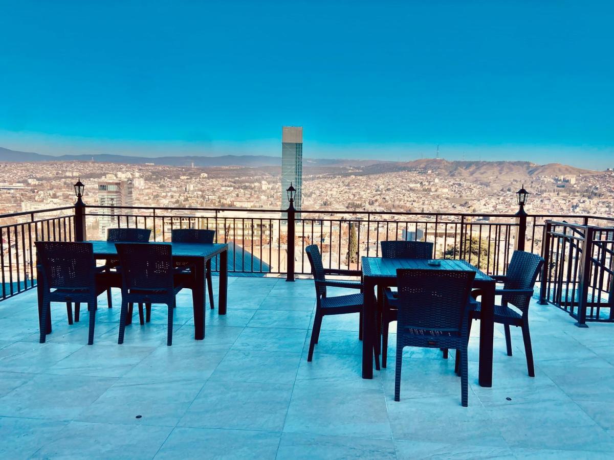 Luxury Apartment In Old Tbilisi With Terrace Eksteriør billede