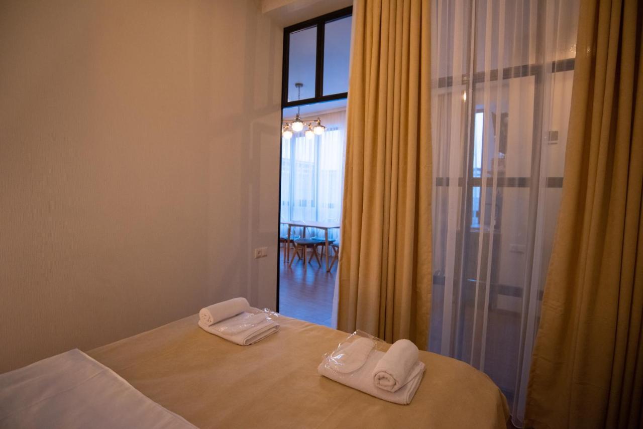 Luxury Apartment In Old Tbilisi With Terrace Eksteriør billede