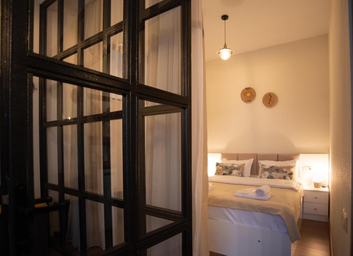 Luxury Apartment In Old Tbilisi With Terrace Eksteriør billede