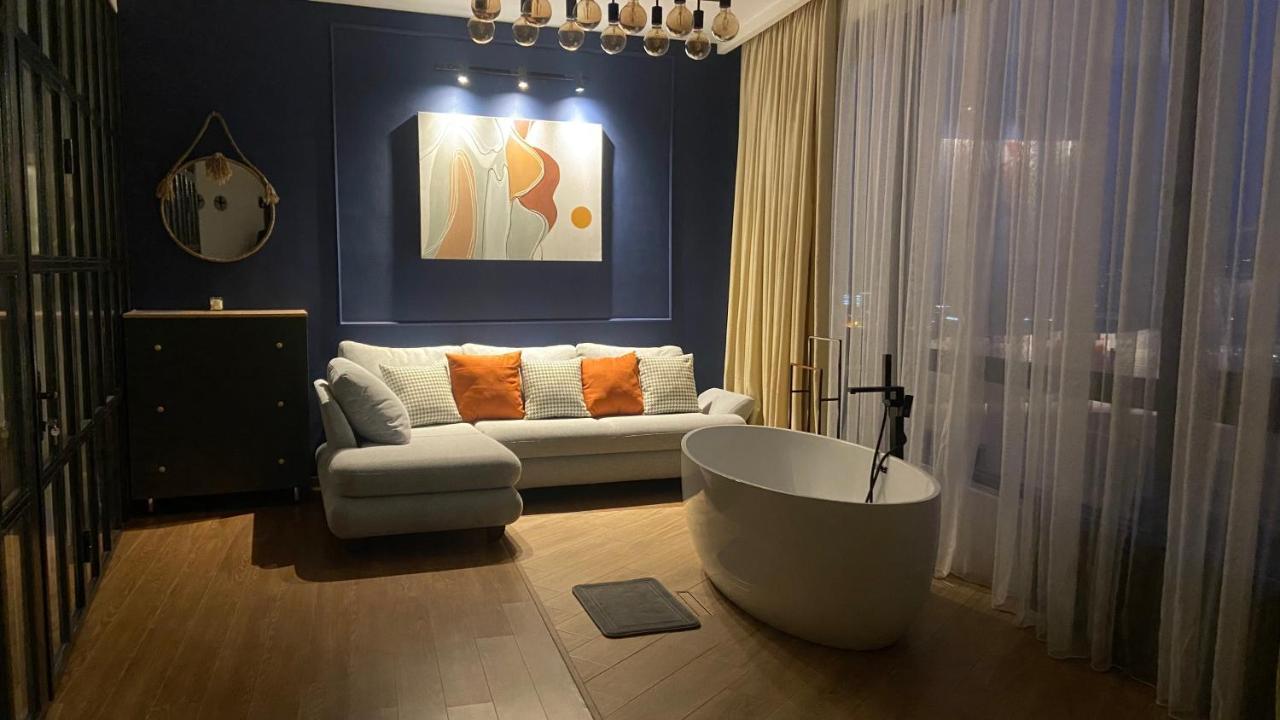 Luxury Apartment In Old Tbilisi With Terrace Eksteriør billede