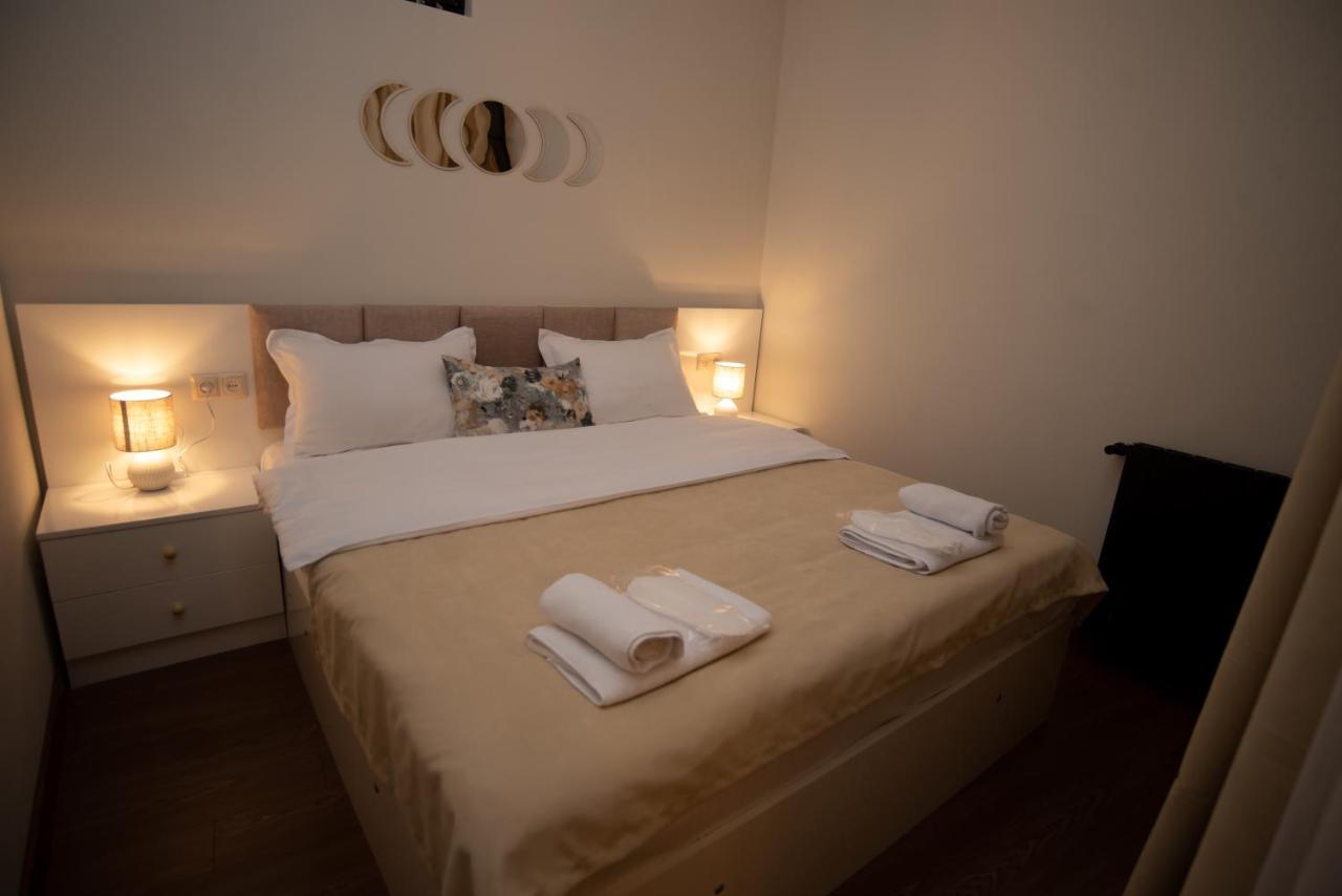 Luxury Apartment In Old Tbilisi With Terrace Eksteriør billede