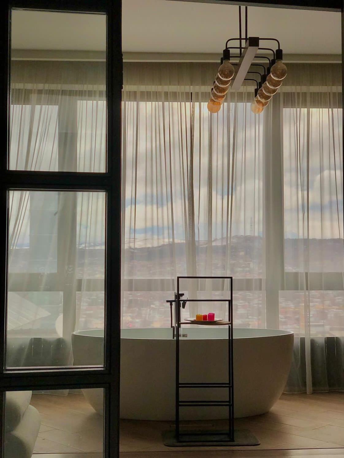 Luxury Apartment In Old Tbilisi With Terrace Eksteriør billede